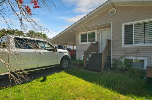9503 Scott St, Port Hardy, BC 