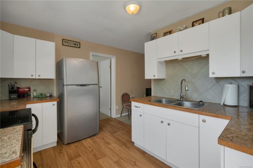 9503 Scott St, Port Hardy, BC 