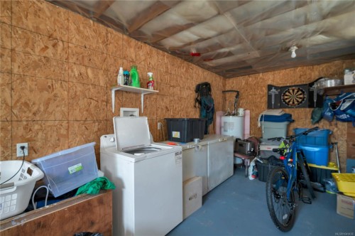 9503 Scott St, Port Hardy, BC 