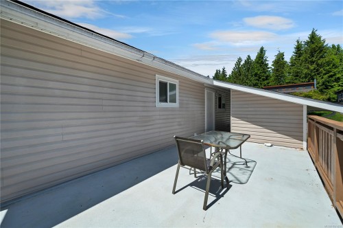 9503 Scott St, Port Hardy, BC 