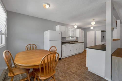 9503 Scott St, Port Hardy, BC 