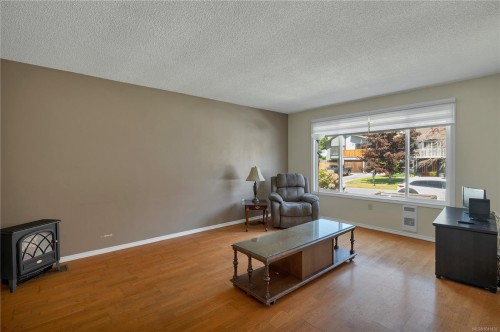 9503 Scott St, Port Hardy, BC 