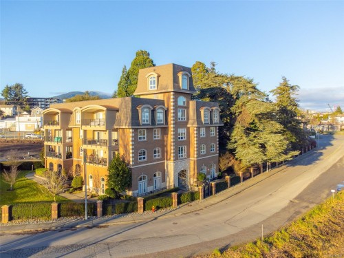 #404-104 Esplanade St  Nanaimo, BC V9R 0G6