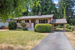 2365 Marlborough Dr Nanaimo, BC V9S 3J3