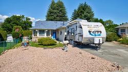 402 Houghton Court Kelowna, BC V1X 7C7
