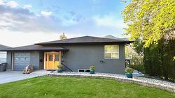 1491 Pine Crescent Kamloops, BC V2C 2Z4