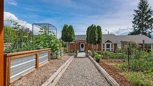 850 Packing Shed Road, Creston, BC 