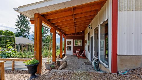 850 Packing Shed Road, Creston, BC 