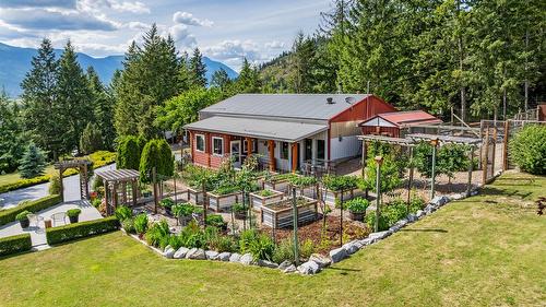 850 Packing Shed Road, Creston, BC 