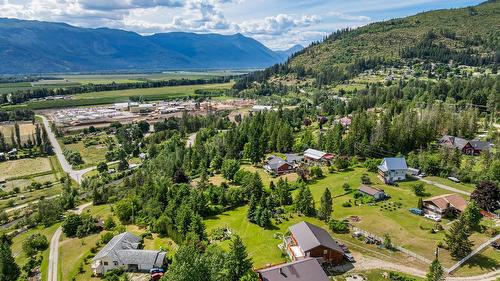 850 Packing Shed Road, Creston, BC 
