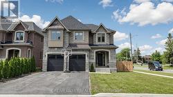 224 SEVERN STREET  Oshawa, ON L1J 8H7