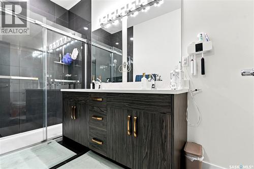 671 Underhill Road, Saskatoon, SK - Indoor Photo Showing Bathroom