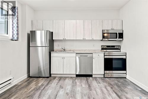 671 Underhill Road, Saskatoon, SK - Indoor Photo Showing Kitchen With Stainless Steel Kitchen