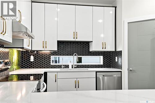 671 Underhill Road, Saskatoon, SK - Indoor Photo Showing Kitchen