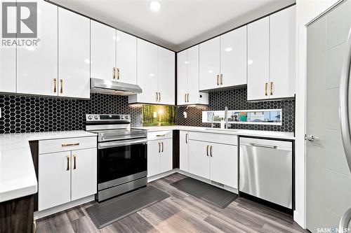 671 Underhill Road, Saskatoon, SK - Indoor Photo Showing Kitchen