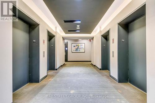 PH608 - 770 BAY STREET , Toronto, Ontario M5G 1N6 5