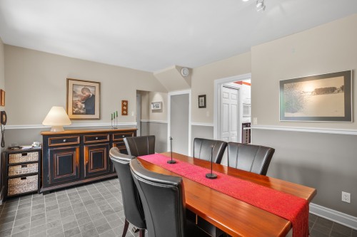 Salle à manger - 335 Av. Hickson, Saint-Lambert, QC 