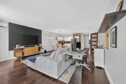 Salon - 