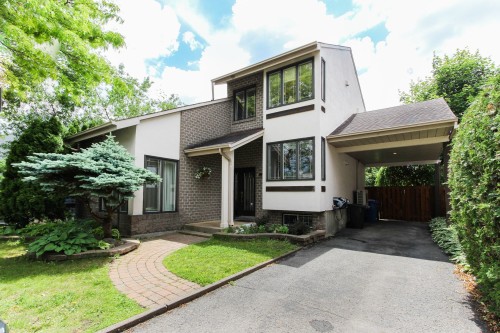 2606 Rue Aubert  Longueuil (Le Vieux-Longueuil), QC J4M 2L3