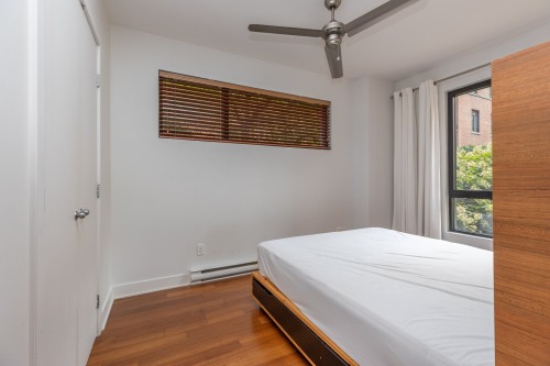 Chambre à coucher - 102-400 Rue De L'Inspecteur, Montréal (Le Sud-Ouest), QC - Indoor Photo Showing Bedroom