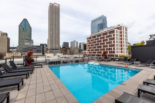Piscine - 102-400 Rue De L'Inspecteur, Montréal (Le Sud-Ouest), QC - Outdoor With In Ground Pool With Deck Patio Veranda