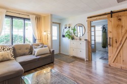 Salon - 