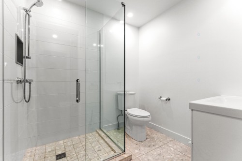 Salle de bains - 143 Ch. Du Hibou, Potton, QC - Indoor Photo Showing Bathroom