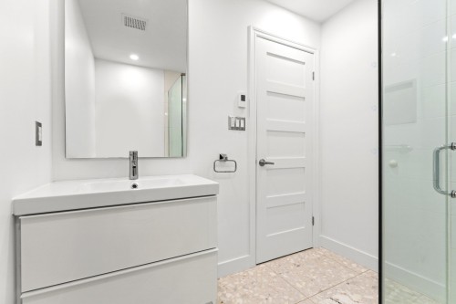 Salle de bains - 143 Ch. Du Hibou, Potton, QC - Indoor Photo Showing Bathroom