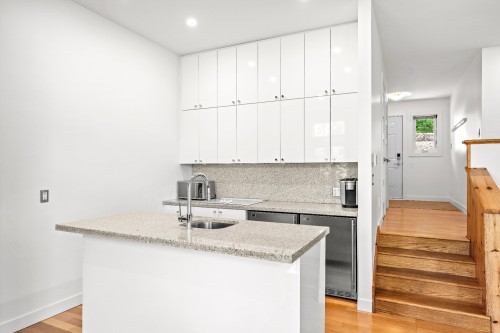 Cuisine - 143 Ch. Du Hibou, Potton, QC - Indoor Photo Showing Kitchen With Upgraded Kitchen