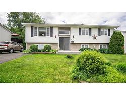 6 Willingdon ST  Oromocto, NB E2V 4N5