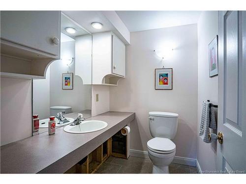 75 Thorndale Crt, Fredericton, NB 