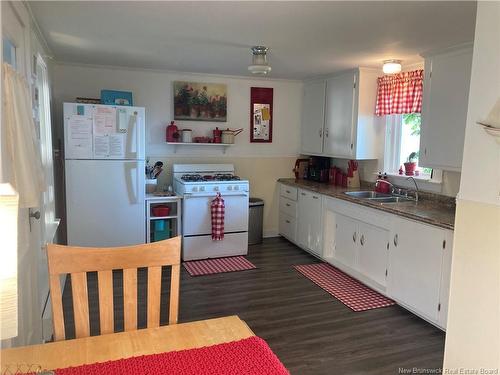 39 Cooks Point Rd, Wilsons Beach, NB 