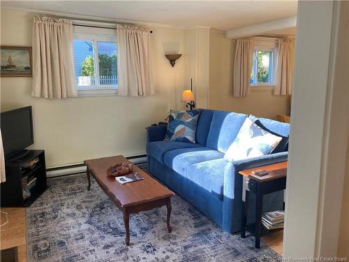 39 Cooks Point Rd, Wilsons Beach, NB 