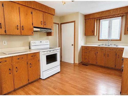 230 York St, Bathurst, NB 