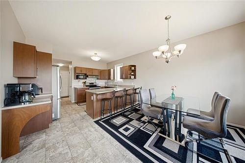 75 Larry Vickar Dr, Winnipeg, MB 