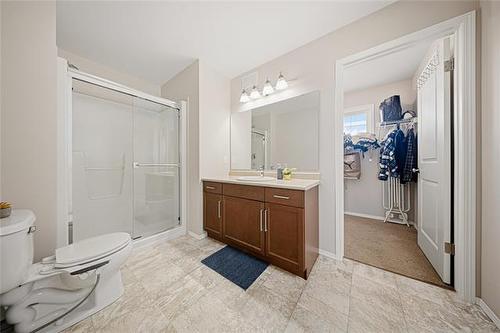 75 Larry Vickar Dr, Winnipeg, MB 