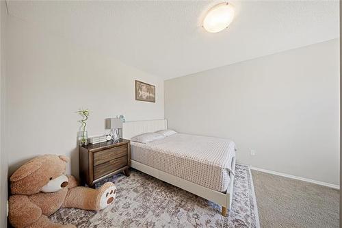 75 Larry Vickar Dr, Winnipeg, MB 