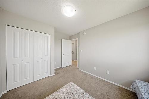 75 Larry Vickar Dr, Winnipeg, MB 