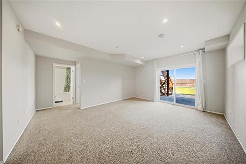 75 Larry Vickar Dr, Winnipeg, MB 