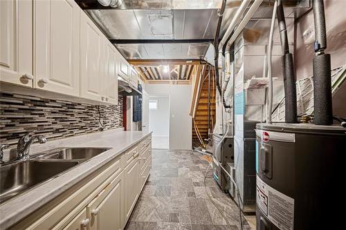 75 Larry Vickar Dr, Winnipeg, MB 