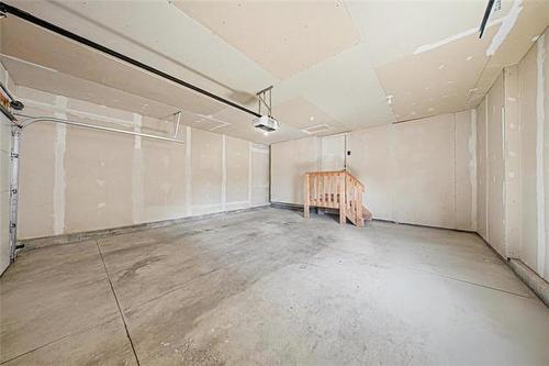 75 Larry Vickar Dr, Winnipeg, MB 