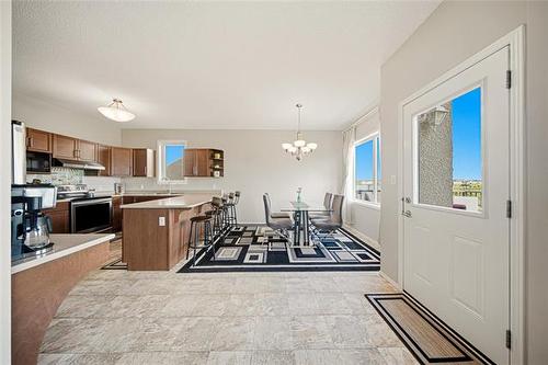 75 Larry Vickar Dr, Winnipeg, MB 