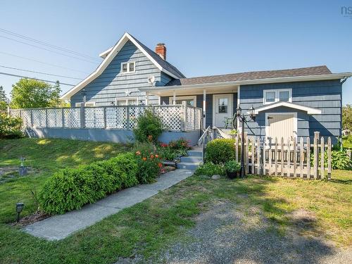 279 Chebogue Road, Arcadia, NS 