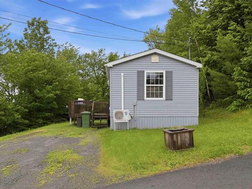 9 Grumpy Lane, Lake Echo, NS 