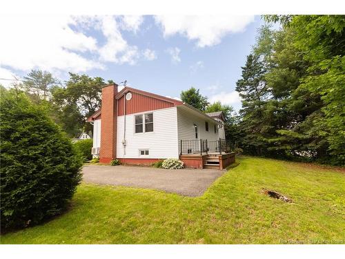 337 Edinburgh St, Fredericton, NB 