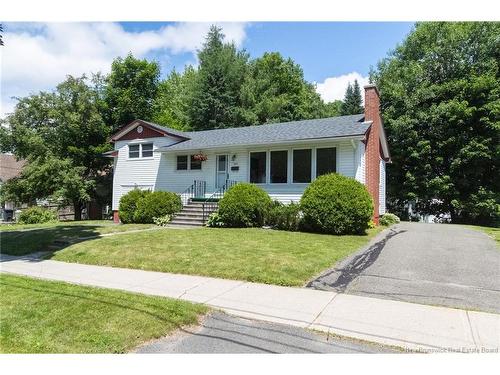 337 Edinburgh St, Fredericton, NB 