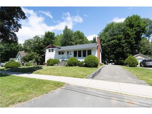 337 Edinburgh St, Fredericton, NB 