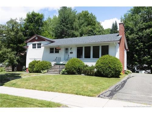 337 Edinburgh St, Fredericton, NB 