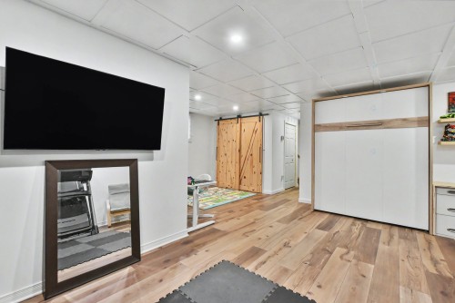 Salle familiale - 2098 Rue De La Fileuse, Saint-Jérôme, QC 