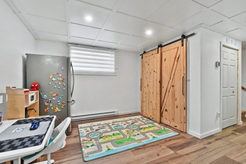 Salle familiale - 2098 Rue De La Fileuse, Saint-Jérôme, QC 